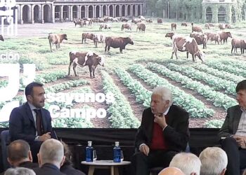 Felipe Gonzalez y Manuel Pimentel en la primera edición de "Desayunos del Campo".