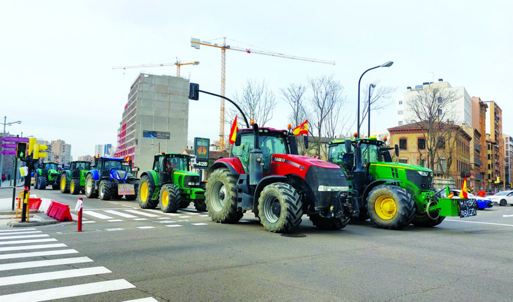 Tractoradas de protesta por agricultores en 2024.
