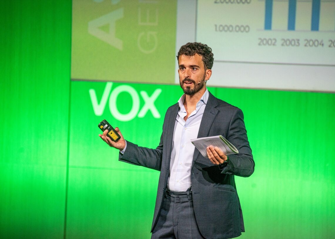 (Foto de ARCHIVO)
El diputado de Vox Carlos H. Quero |
Gabriel Luengas / Europa Press
29 JUNIO 2025;VOX;ECONOMÍA;VIVIENDA;PROGRAMA;POLÍTICA
29/6/2025