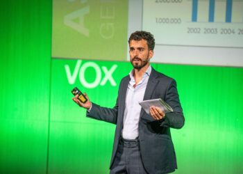 (Foto de ARCHIVO)
El diputado de Vox Carlos H. Quero |
Gabriel Luengas / Europa Press
29 JUNIO 2025;VOX;ECONOMÍA;VIVIENDA;PROGRAMA;POLÍTICA
29/6/2025