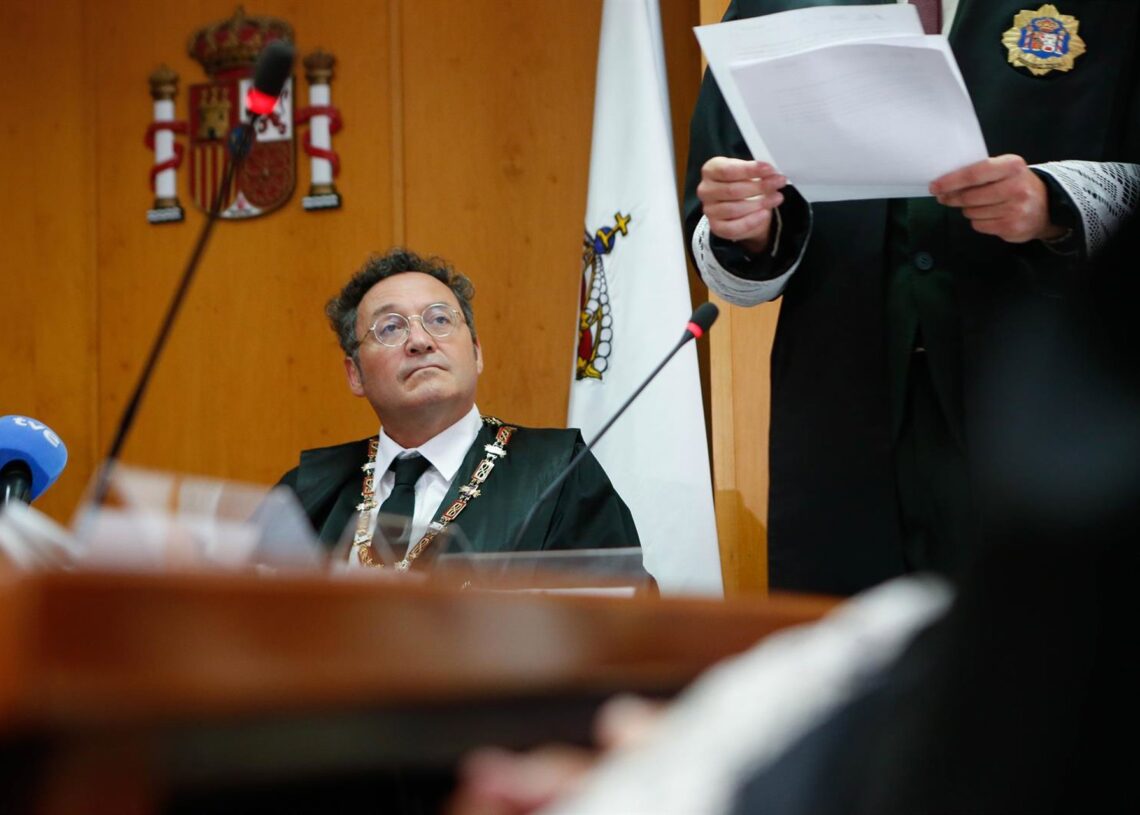 Archivo - El fiscal general del Estado, Álvaro García Ortiz, durante un acto de toma de posesión en los Juzgados de Ferrol, en septiembre de 2024.Carlos Castro - Europa Press - Archivo