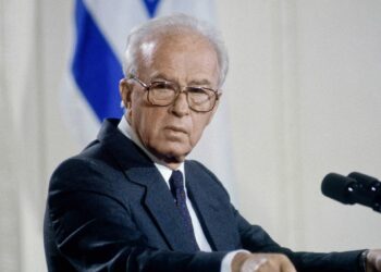 Archivo - El ex primer ministro de Israel, Isaac Rabin, en 1994 (archivo).Europa Press/Contacto/Mark Reinstein - Archivo