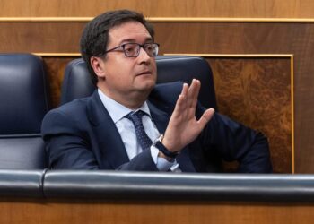 Archivo - El ministro para la Transformación Digital y de la Función Pública, Óscar López, durante una sesión plenaria en el Congreso de los Diputados, a 25 de marzo de 2025, en Madrid (España). Eduardo Parra - Europa Press - Archivo