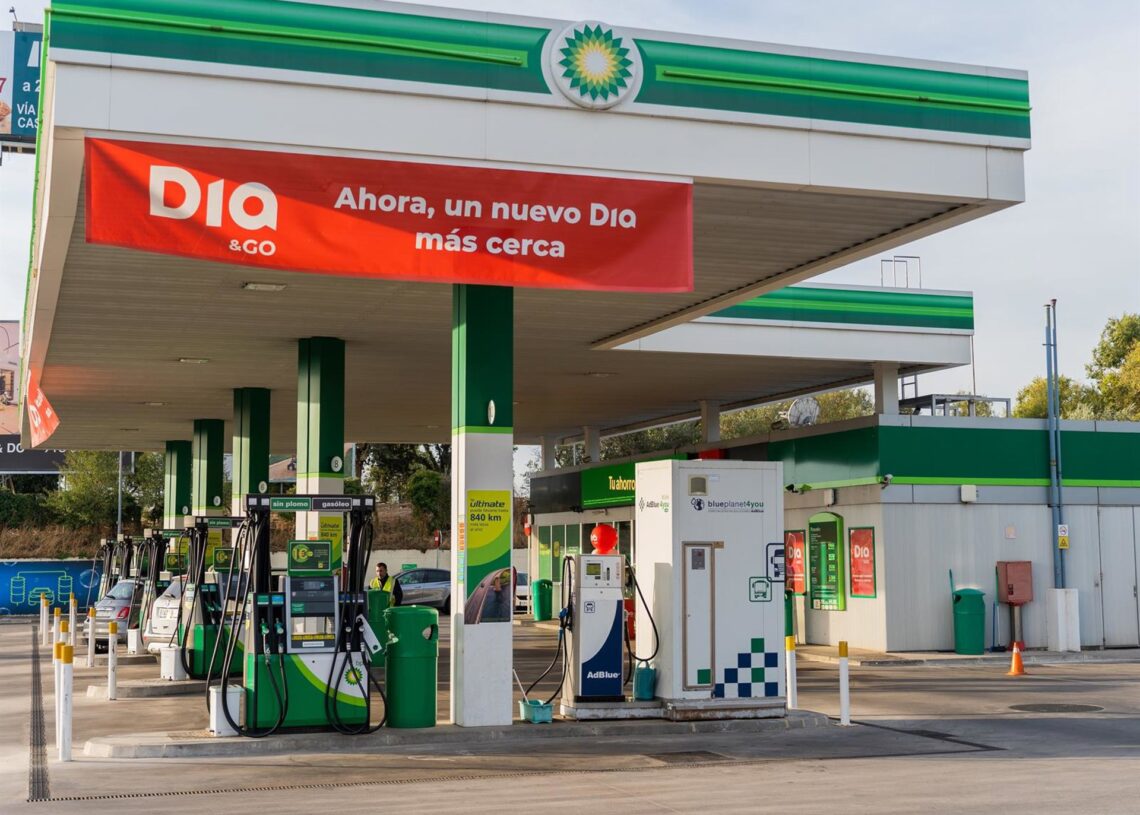 Bp y Dia lanzan una oferta de fidelización conjunta para acumular saldo al repostar o hacer la compraBP