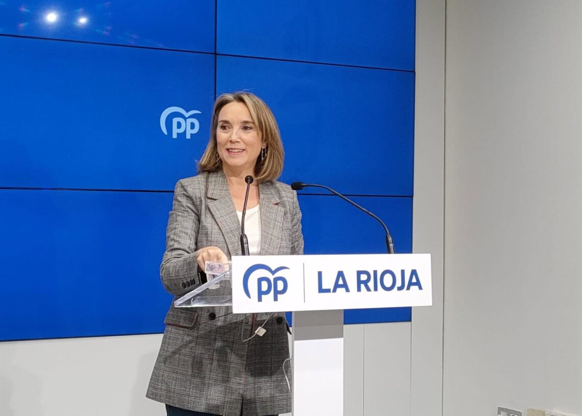 La vicesecretaria de Regeneración Institucional del PP, Cuca Gamarra, en comparecencia de prensa en LogroñoEUROPA PRESS