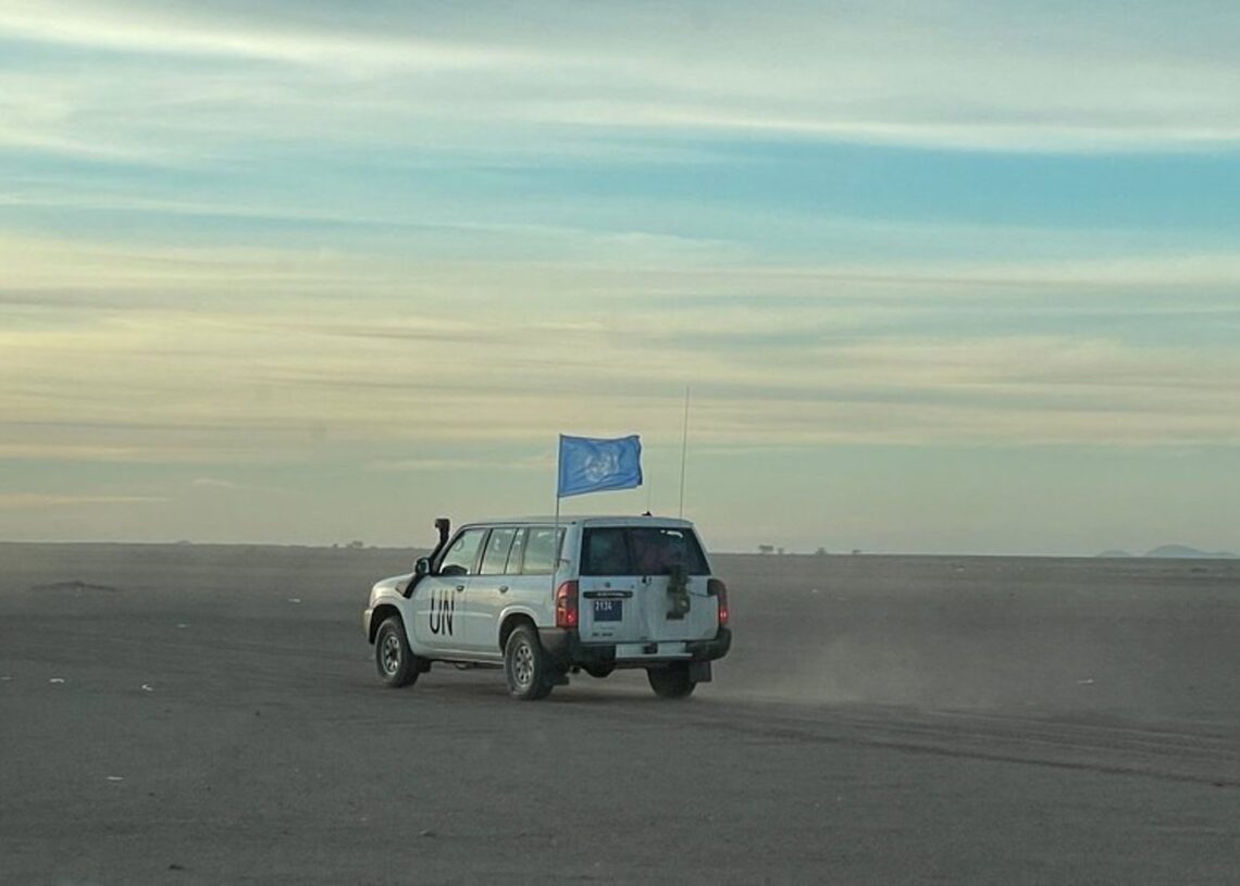 Vehículo de la Misión de Naciones Unidas para el Referéndum del Sáhara Occidental (MINURSO)MINURSO