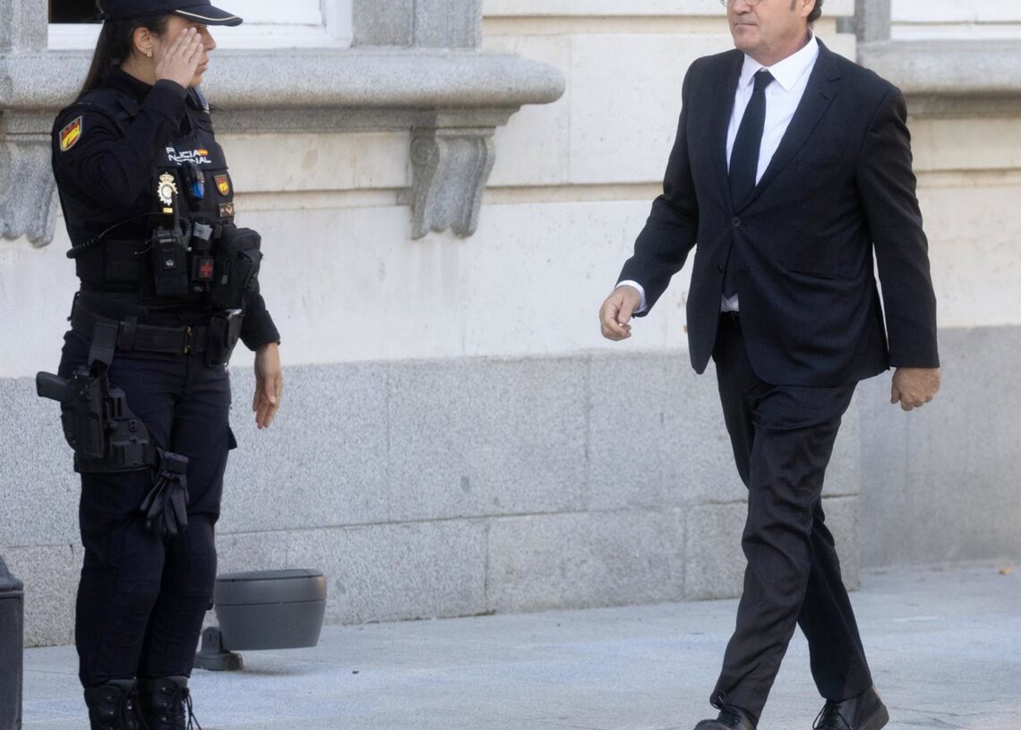 El fiscal General del Estado, Álvaro García Ortiz, durante la primera jornada del juicio al fiscal general del Estado, Álvaro García Ortiz, en el Tribunal Supremo, a 3 de noviembre de 2025, en Madrid (España). Eduardo Parra - Europa Press
