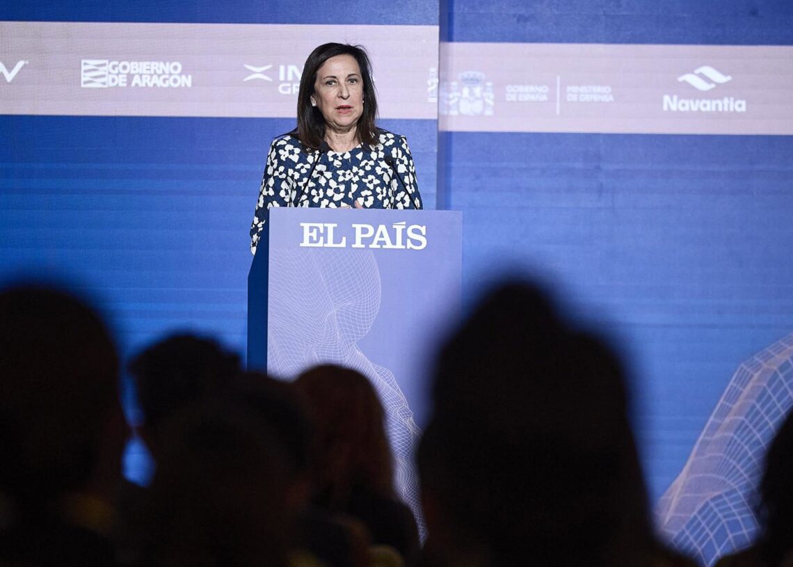 La ministra de Defensa, Margarita Robles, clausura un foro de El País en The Palace Hotel, a 3 de noviembre de 2025, en Madrid (España). Jesús Hellín - Europa Press
