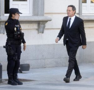 El fiscal general niega haber filtrado información en el arranque del juicio