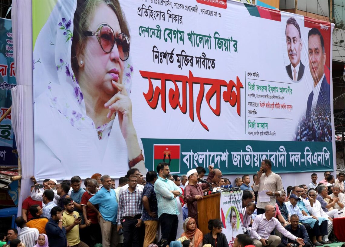 Archivo - El Partido Nacionalista de Bangladés (BNP) exige en una protesta la liberación de su líder y ex primer ministra del país Jaleda ZiaEuropa Press/Contacto/Syed Mahabubul Kader