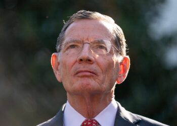 Archivo - El senador republicano por Wyoming John BarrassoEuropa Press/Contacto/Allison Robbert - Pool via C