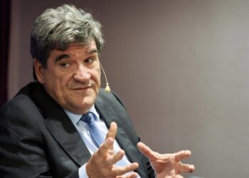 Archivo - El gobernador del Banco de España, José Luis Escrivá, durante su intervención en el Foro Económico de El Norte de Castilla, en el  Hotel Vincci Frontaura, a 28 de julio de 2025, en Valladolid (España).Photogenic - Europa Press - Archivo