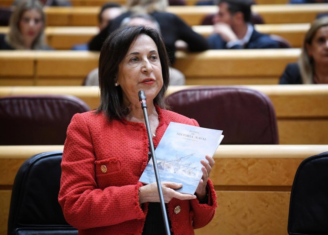 La ministra de Defensa, Margarita Robles, interviene durante una sesión de control al Gobierno en la Cámara Alta, a 21 de octubre de 2022, en Madrid (España).Fernando Sánchez - Europa Press