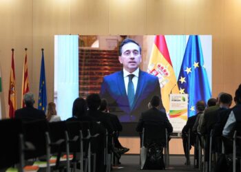 Albares en un mensaje en video durante la inauguradión del 5 Foro España-India celebrado en BarcelonaDAVID ZORRAKINO - EUROPA PRESS
