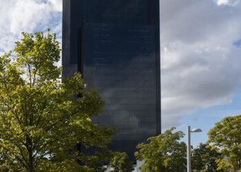 Archivo - IE Tower, la nueva sede tecnológica y sostenible de IE University en la capitalIRENE MEDINA LORENZO - Archivo