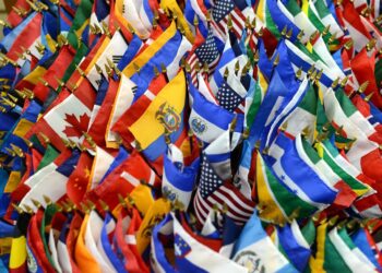 Archivo - Banderas de países latinoamericanos.BID - Archivo