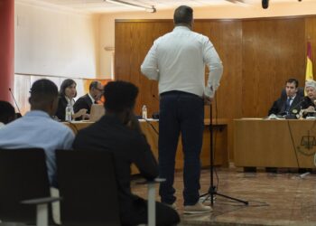 Los acusados testifican durante el juicio en la Audiencia Provincial de Cádiz en Ceuta por una agresión registrada en el CETI de Ceuta en 2022Antonio Sempere - Europa Press