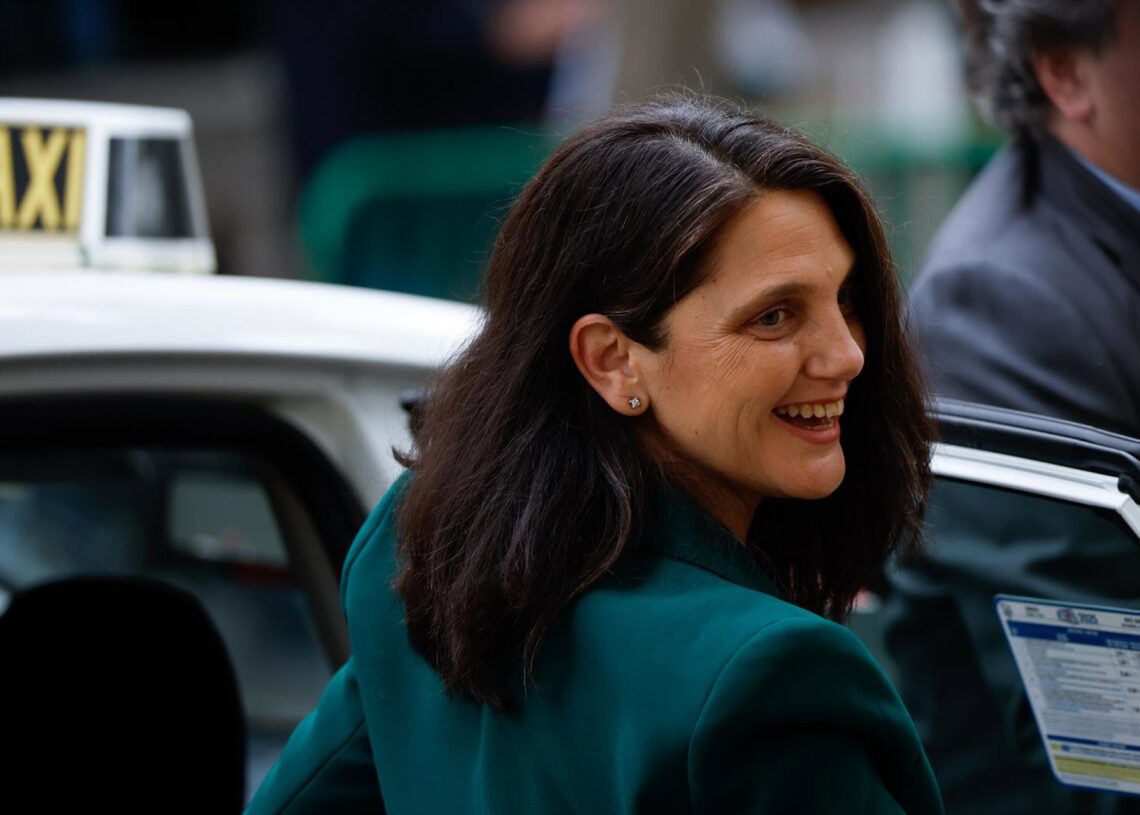 La directora de gabinete del Secretario de Estado, Pilar Sánchez Acera, a su llegada la segunda jornada del juicio al fiscal general del Estado, en el Tribunal Supremo, a 5 de noviembre de 2025, en Madrid (España). García Ortiz está acusado de un presuntoAlejandro Martínez Vélez - Europa Press