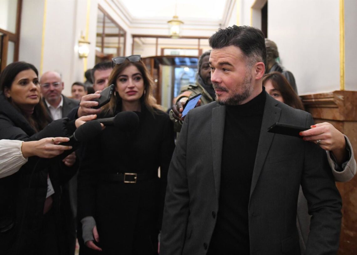 Archivo - El portavoz de ERC en el Congreso, Gabriel Rufián, a su llegada a un pleno en el Congreso de los Diputados, a 19 de diciembre de 2024, en Madrid (España)Fernando Sánchez - Europa Press - Archivo