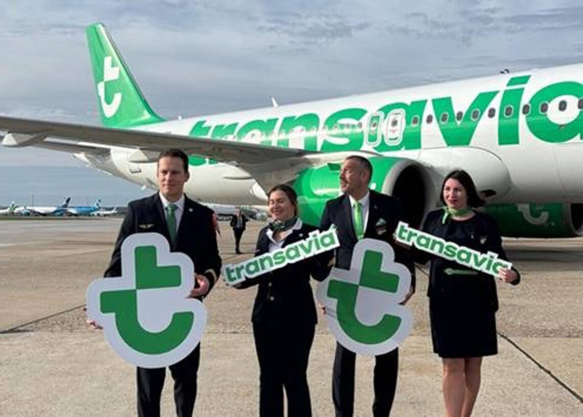 Avión con la nueva librea de Transavia.TRANSAVIA