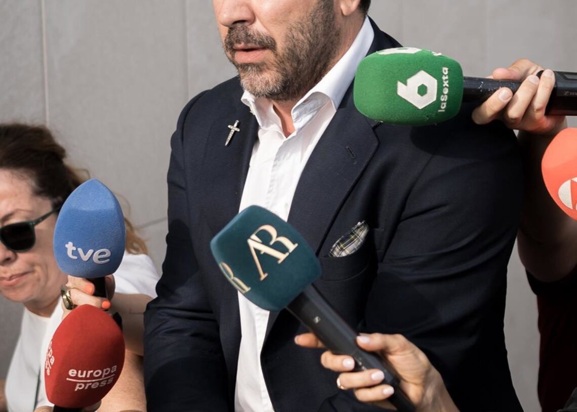 Archivo - El empresario Víctor de Aldama llega a declarar como testigo y expresidente del Zamora Club de Fútbol por el ascenso del Andorra ante la juez de Majadahonda, a 18 de junio de 2025, en Madrid (España).Diego Radamés - Europa Press - Archivo