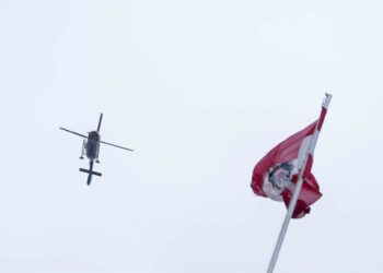 Archivo - Imagen de archivo de un helicóptero en la capital de Austria, VienaAndreas Stroh / Zuma Press / ContactoPhoto