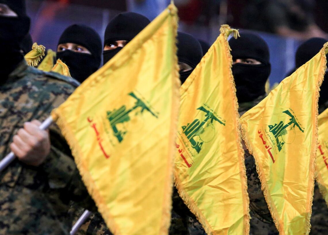 Archivo - Milicianos de Hezbolá durante una ceremonia en la capital de Líbano, BeirutEuropa Press/Contacto/Marwan Naamani - Archivo