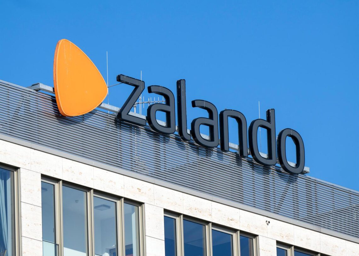 Archivo - Logo de Zalando en una de sus oficinas en Berlín (Alemania).Monika Skolimowska/dpa-Zentralbi - Archivo