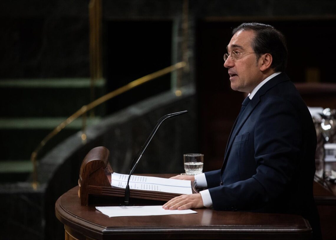 Archivo - El ministro de Asuntos Exteriores, Unión Europea y Cooperación, José Manuel Albares, interviene durante una sesión plenaria, en el Congreso Alejandro Martínez Vélez - Europa Press - Archivo