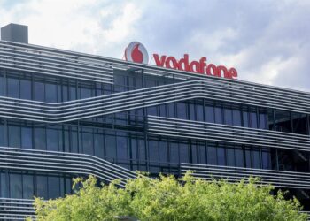 Archivo - Fachada de la sede de Vodafone en Madrid, a 12 de junio de 2024, en Madrid (España).Ricardo Rubio - Europa Press - Archivo