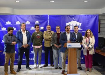 Archivo - Nuevo equipo de Gobierno del Ayuntamiento de Punta Umbría (Huelva) tras el paso de Contreras del PP a UPU.AYUNTAMIENTO DE PUNTA UMBRÍA - Archivo