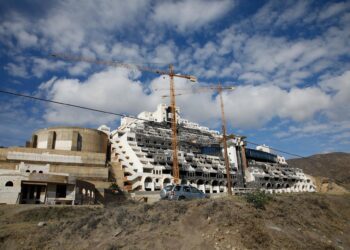 Archivo - Vista general del hotel de Azata en el paraje de El Algarrobico de Carboneras (Almería)Marian León - Europa Press - Archivo