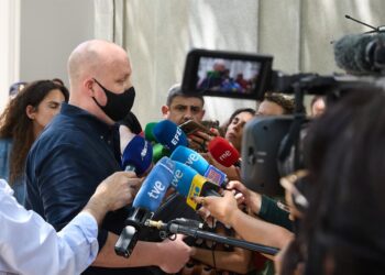 Archivo - El empresario Álvaro Romillo, alias 'CryptoSpain', ofrece declaraciones a la prensa al salir de declarar en el Tribunal Supremo, a 11 de julio de 2025, en Madrid (España). Jesús Hellín - Europa Press - Archivo