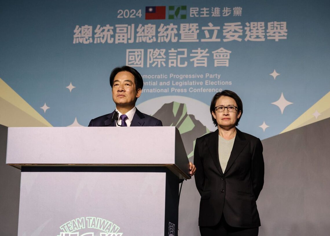 Archivo - El presidente de Taiwán, Lai Ching Te, junto a la vicepresidenta, Hsiao Bi Khim.Europa Press/Contacto/Valeria Mongelli - Archivo