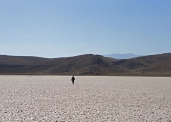 Archivo - Imagen de archivo de un valle de Irán afectado por la sequía. Europa Press/Contacto/Ahmad Halabisaz - Archivo