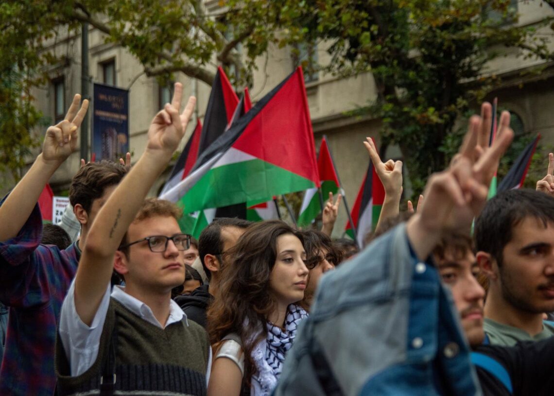 Archivo - Imagen de archivo de una marcha propalestina en Estambul (Turquía) en octubre de 2025 Europa Press/Contacto/Abdullah Tepeli - Archivo