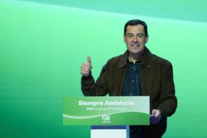 Juanma Moreno, reelegido líder del PP andaluz, fija rumbo a la absoluta: “Vamos a ganar las elecciones en Andalucía y las vamos a ganar bien”
