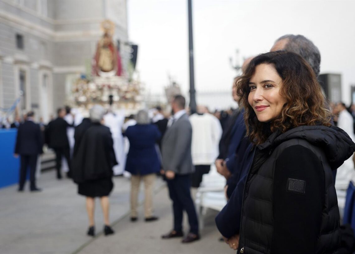 Archivo - La presidenta de la Comunidad de Madrid, Isabel Díaz Ayuso, en la Misa por la Virgen de la AlmudenaCOMUNIDAD DE MADRID - Archivo