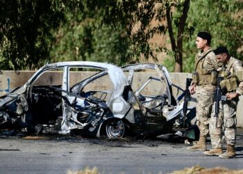 Archivo - Un coche alcanzado por un dron israelí cerca de la ciudad de Nabatieh, en el sur del LíbanoEuropa Press/Contacto/Ali Hashisho - Archivo