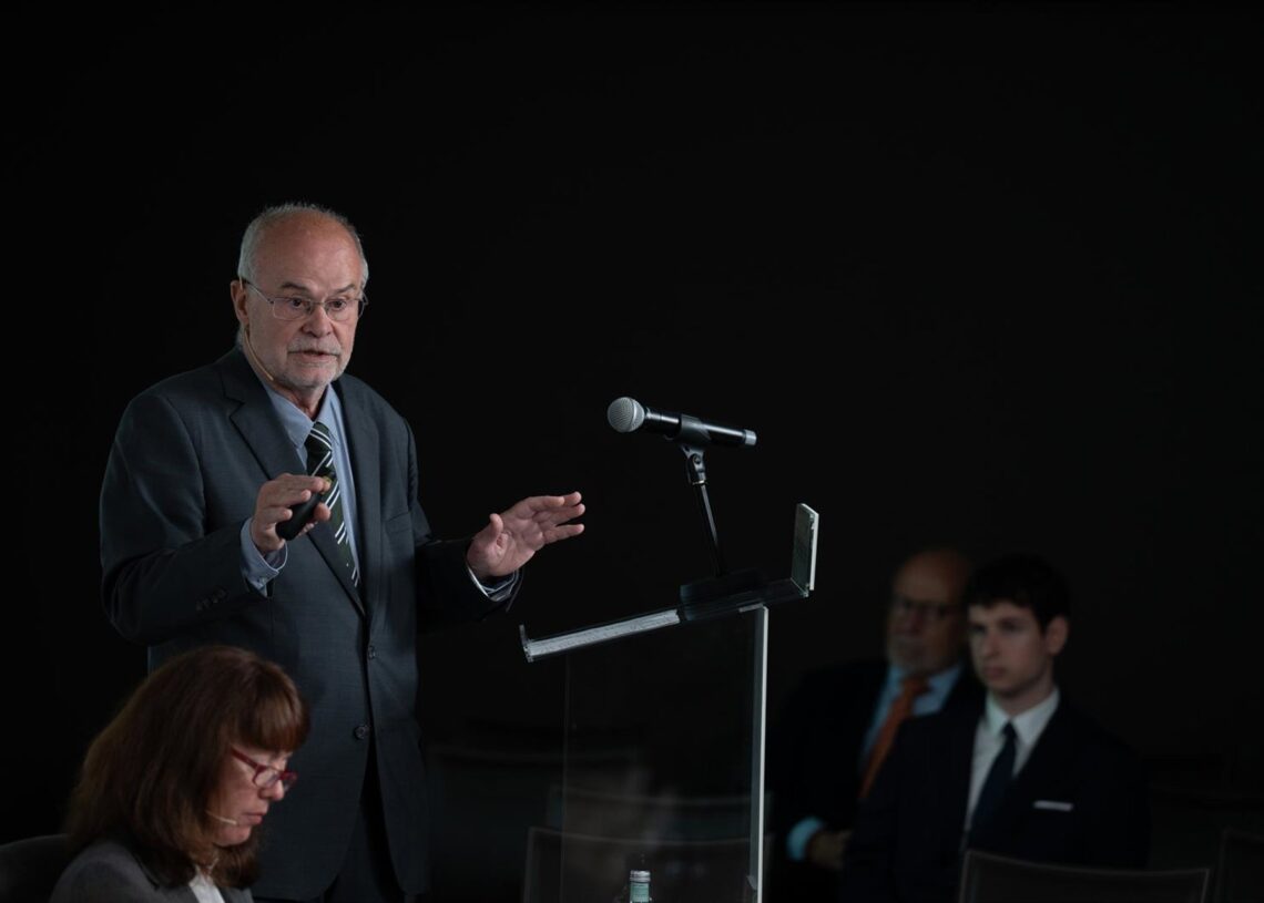 Archivo - El catedrático emérito de Economía de la Universitat de Barcelona y ex conseller d'Economia i Finances de la Generalitat de Catalunya, Antoni Castells.David Zorrakino - Europa Press - Archivo