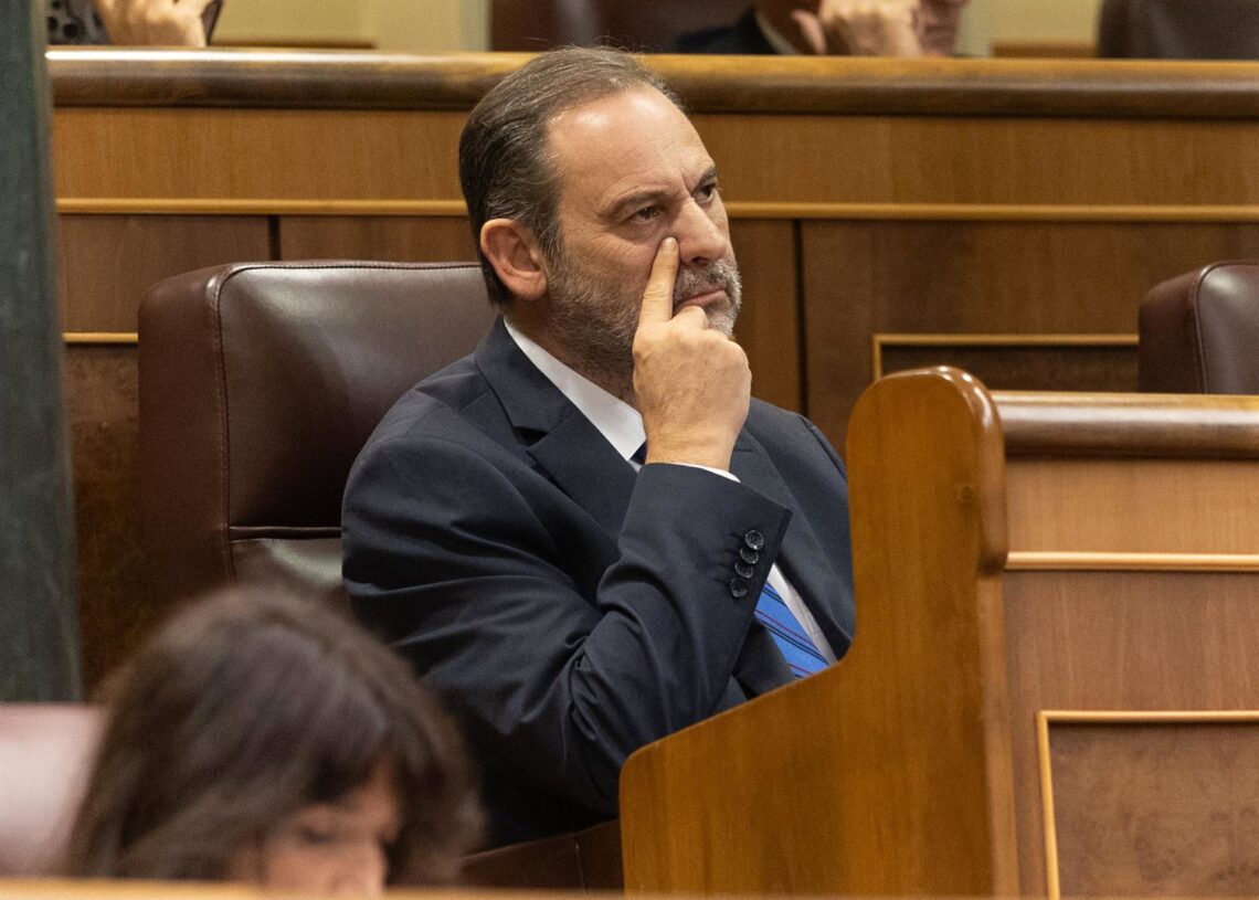 El diputado José Luis Ábalos, durante una sesión de control al Gobierno, en el Congreso.Eduardo Parra - Europa Press
