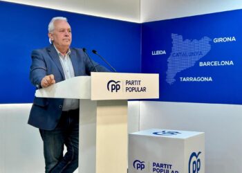 El secretario general del PP de Catalunya, Santi Rodríguez, en una rueda de prensa en la sede del partidoEUROPA PRESS