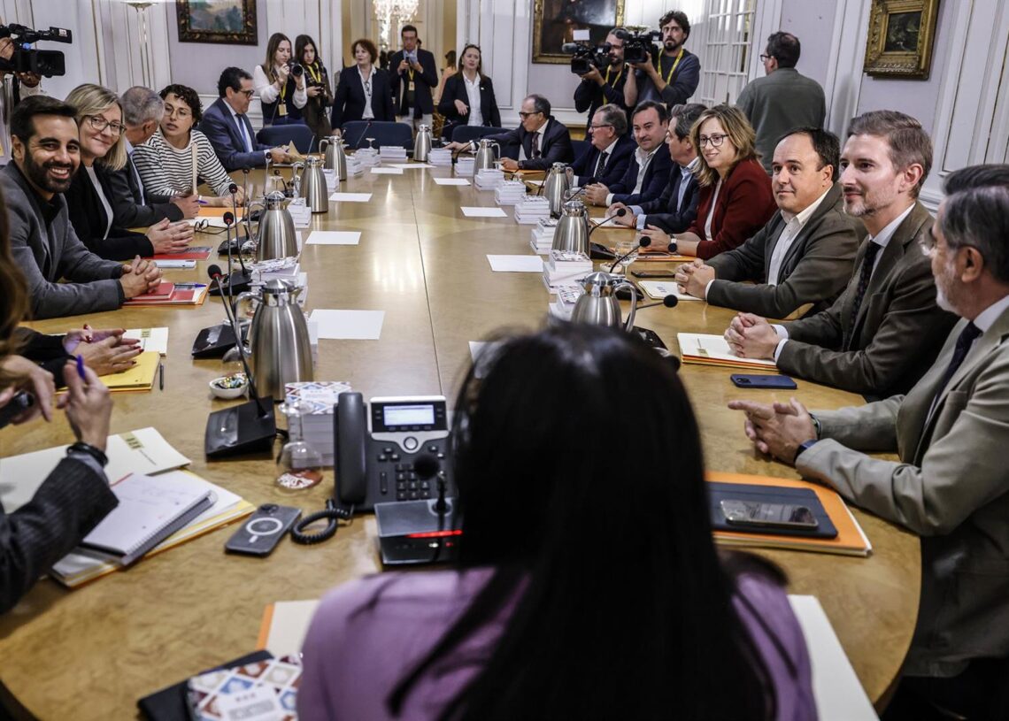 Junta de Síndics, a 10 de noviembre de 2025, en ValènciaRober Solsona - Europa Press