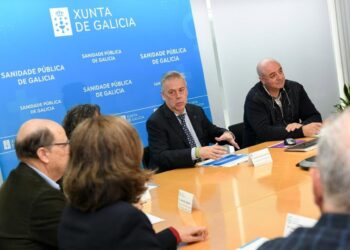 El conselleiro de Sanidade de la Xunta, Antonio Gómez Caamaño, durante encuentro de trabajo con los representantes de las juntas provinciales de la Asociación Española Contra el Cáncer en Galicia.XUNTA DE GALICIA