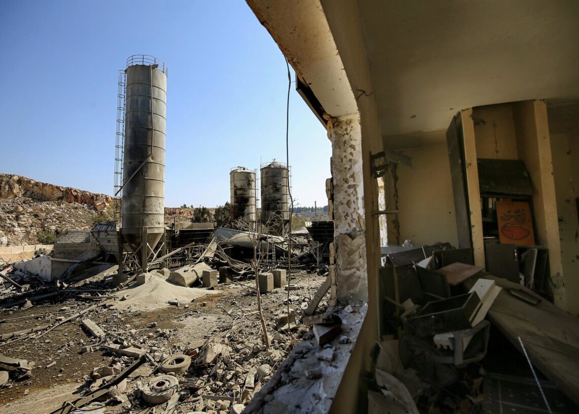 Daños por los bombardeos de Israel contra una fábrica de cemento en Ansar, Líbano (archivo)Europa Press/Contacto/Marwan Naamani