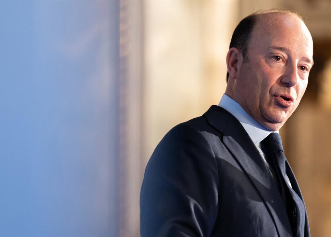 Archivo - El vicepresidente de Santander España, Juan Manuel CendoyaDiego Radamés - Europa Press - Archivo