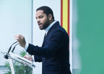 Archivo - El vicepresidente de VOX, Ignacio Garriga, durante una rueda de prensa en la sede nacional del partido.Gustavo Valiente - Europa Press - Archivo