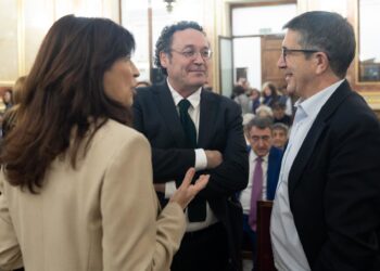 Archivo - (I-D) La ministra de Igualdad, Ana Redondo; el Fiscal General del Estado, Álvaro García Ortiz y el portavoz del PSOE en el Congreso, Patxi López.Eduardo Parra - Europa Press - Archivo