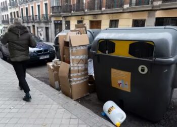 Foto de archivo de un contenedor de basura. Eduardo Parra/Europa Press.
