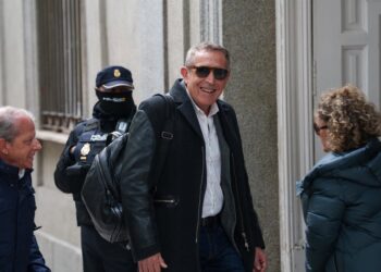 El periodista de Cadena SER Miguel Ángel Campos Peñarroja, a su llegada a la cuarta jornada del juicio al fiscal general del Estado, en el Tribunal Supremo, a 11 de noviembre de 2025, en Madrid (España). García Ortiz está acusado de un presunto delito de Matias Chiofalo - Europa Press